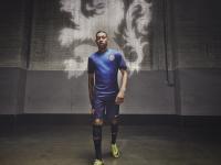 开云体育入口-迪亚斯无解破局，加拿大掀翻尼日利亚背后的战术密码