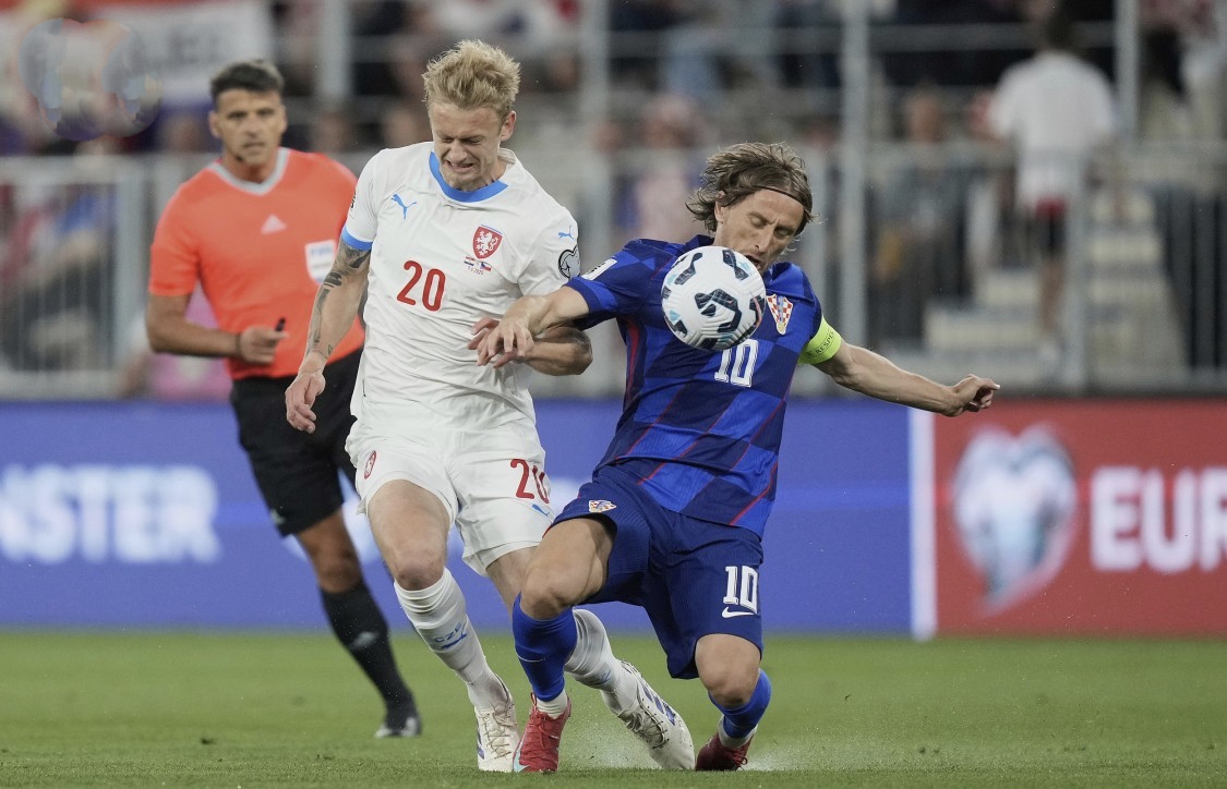 瑞典队逆转捷克，晋级欧锦赛半决赛