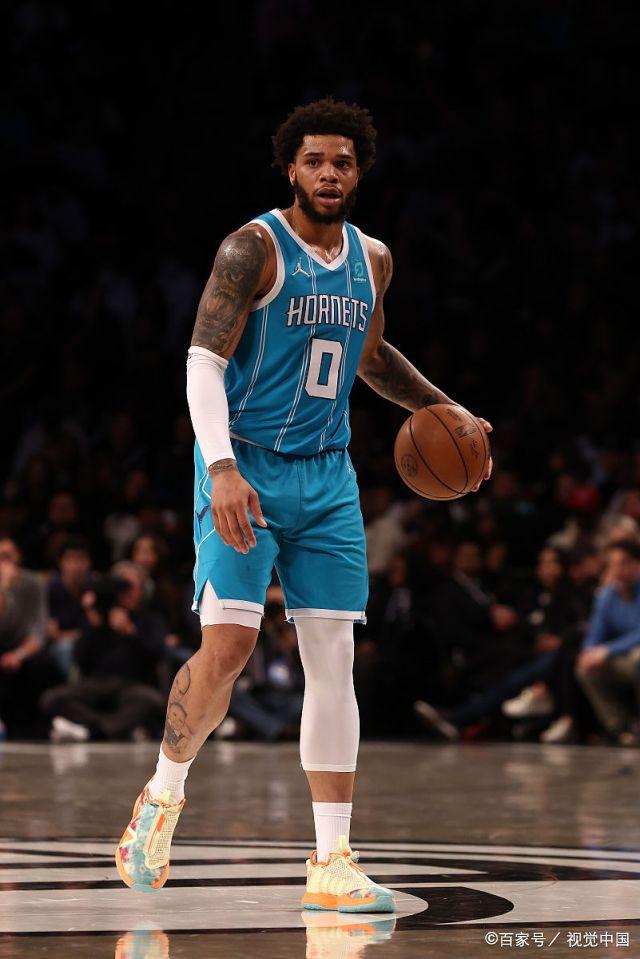 猛龙队员连续砍下高分，球队士气高涨