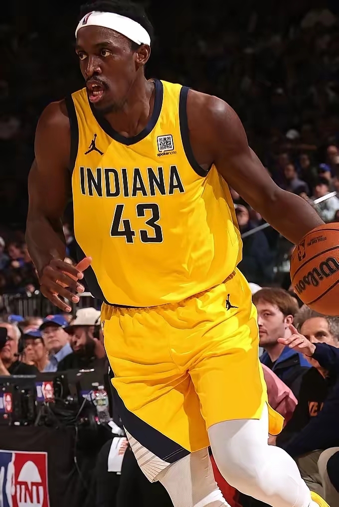 包含猛龙击败篮网，小卡领军全队奏凯喜捧胜利的词条