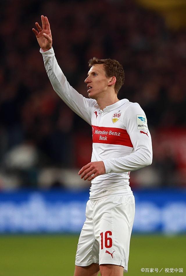 罗斯托克主场取胜，德乙联赛表现稳健