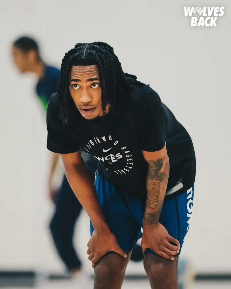 包含NBA球员训练备战,展现出色状态的词条 包含NBA球员训练备战,展现出色状态的词条