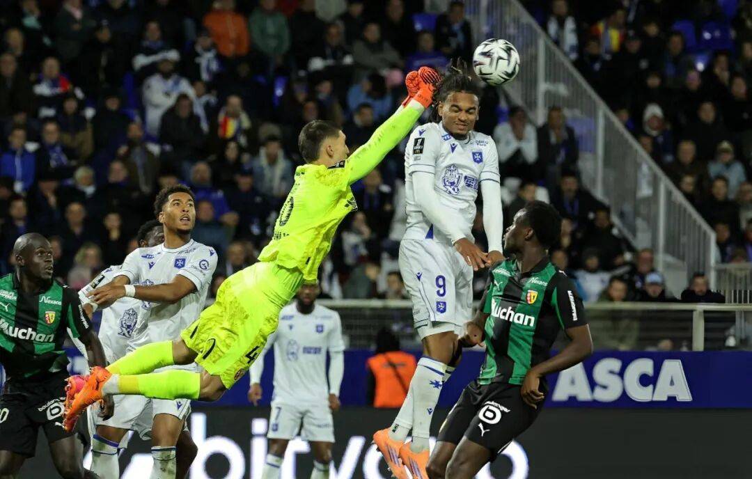 包含图卢兹球员在法甲联赛中破门得分的词条