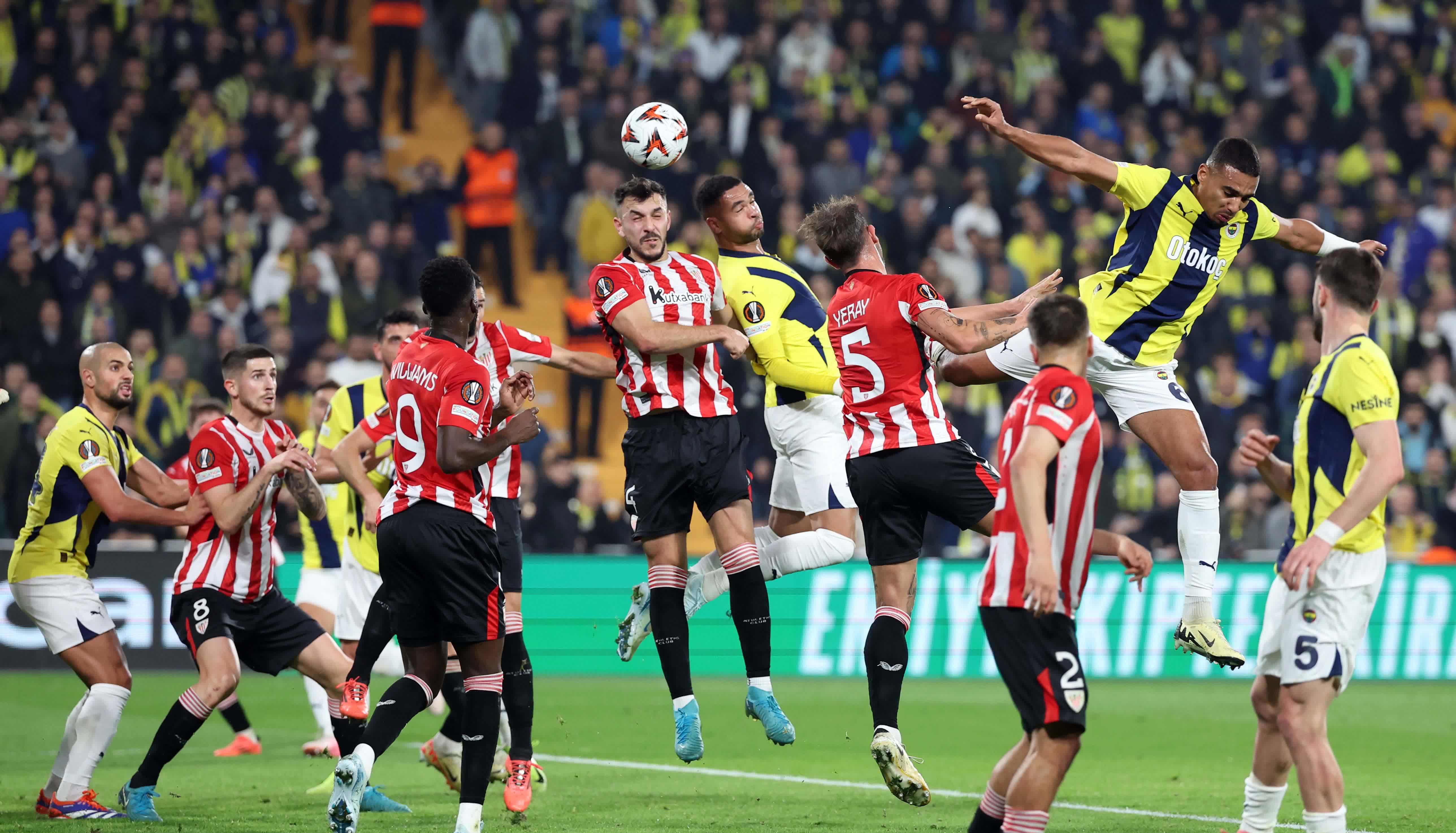 关键时刻！球队绝杀对手，晋级欧冠淘汰赛的简单介绍