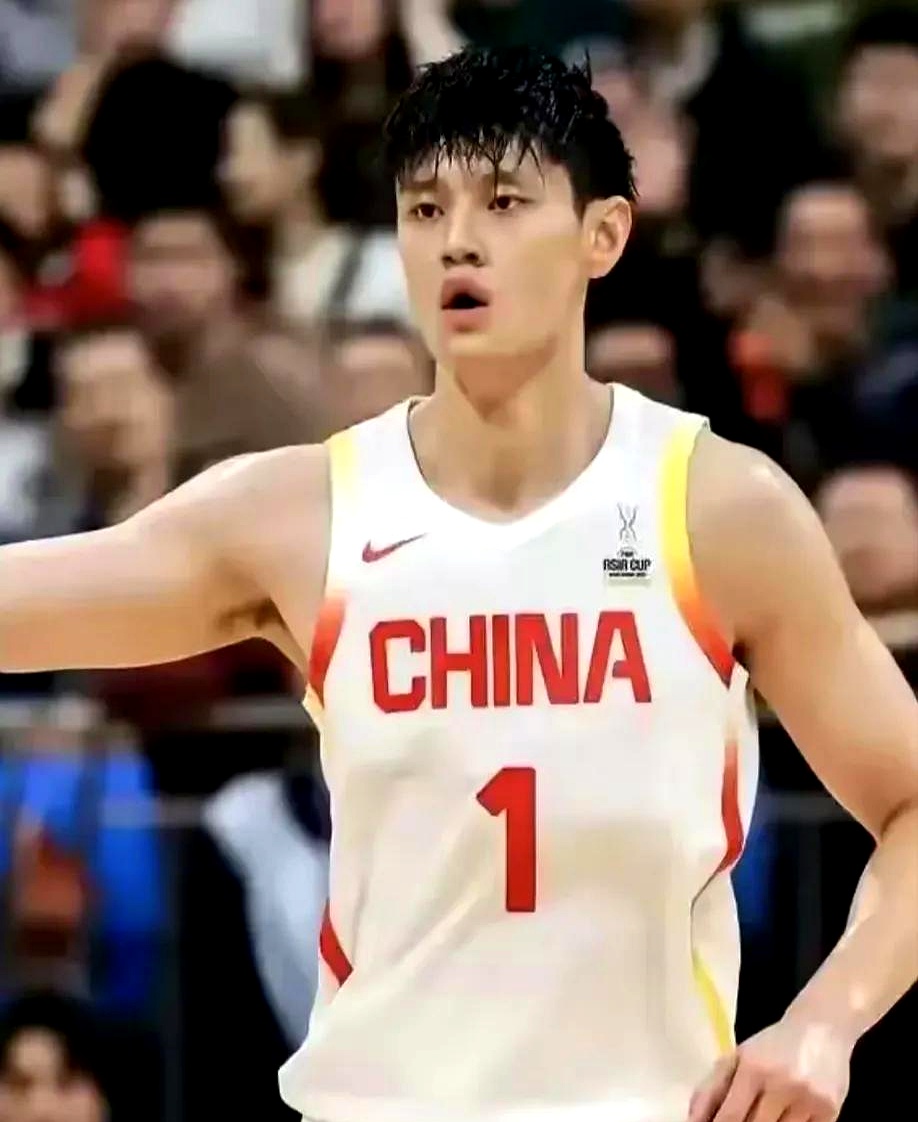 昔日较量:北京队战胜上海队 昔日较量:北京队战胜上海队