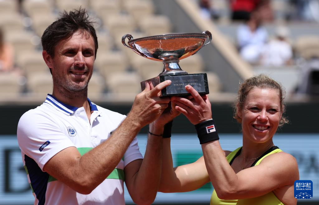 英国网球队完胜美国网球队,瓦林卡高光表现的简单介绍 英国网球队完胜美国网球队,瓦林卡高光表现的简单介绍