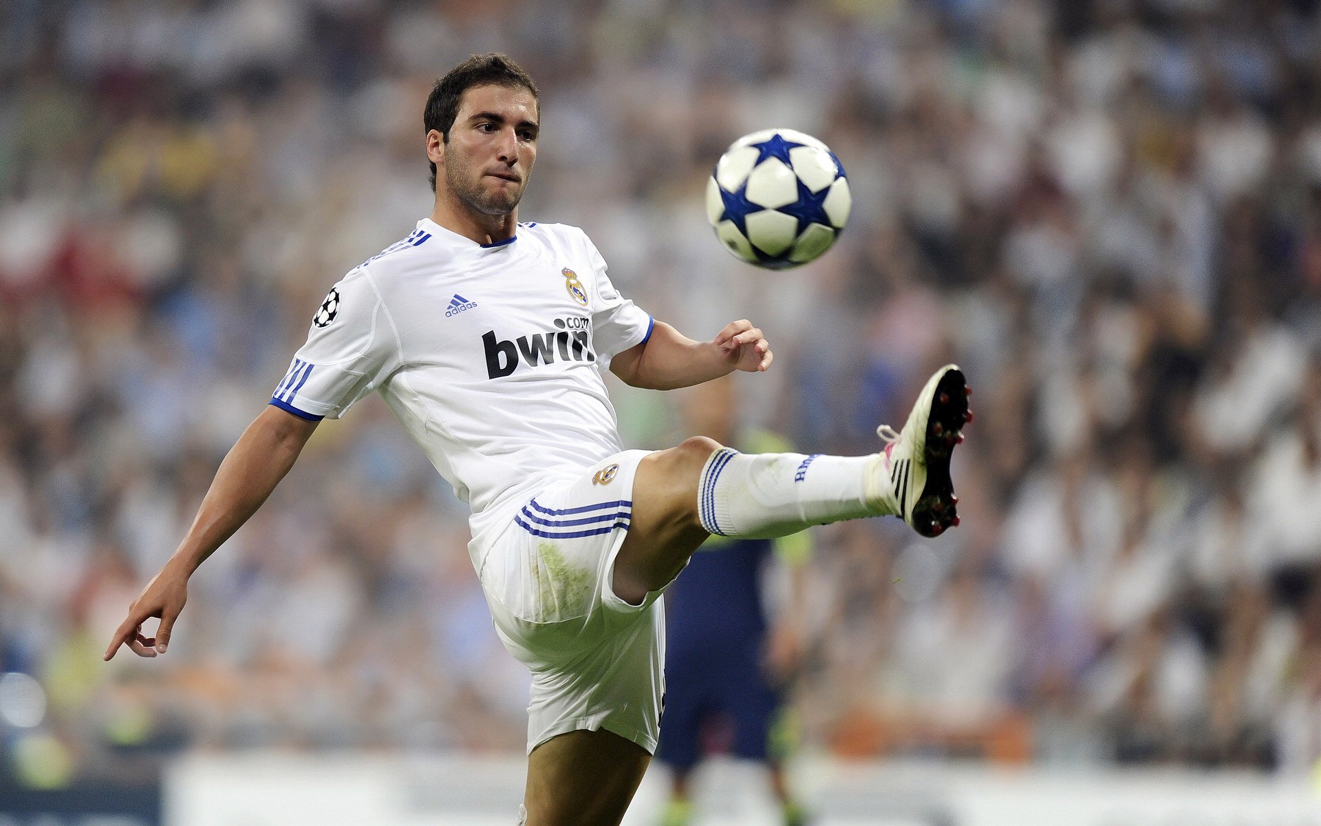 绝杀时刻的意外英雄，当中国足球的梦想照进卡塞米罗的传奇